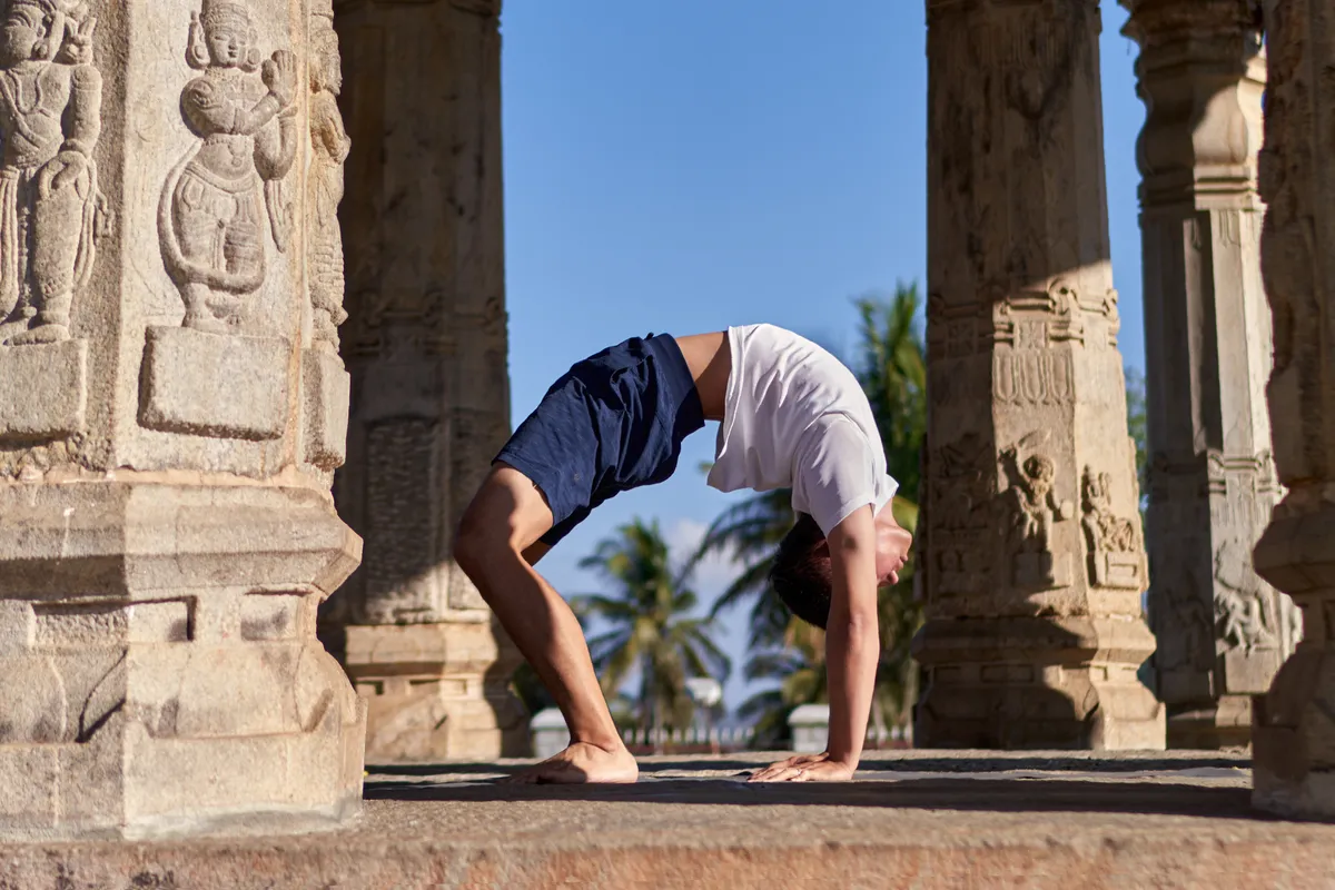 Mysore style practice with Yoga Tung